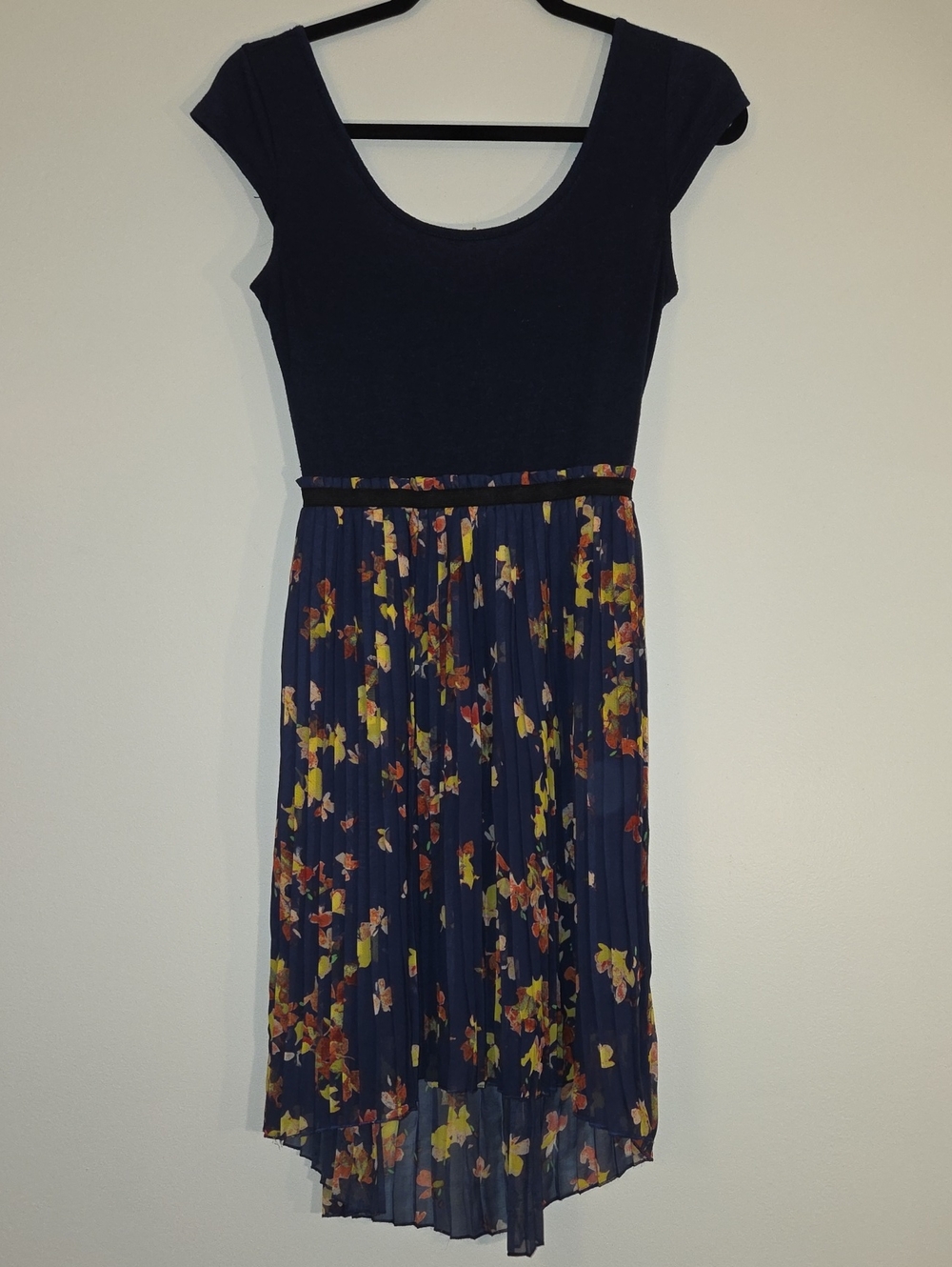 Women's Navy Floral High-Low Dress Size Medium